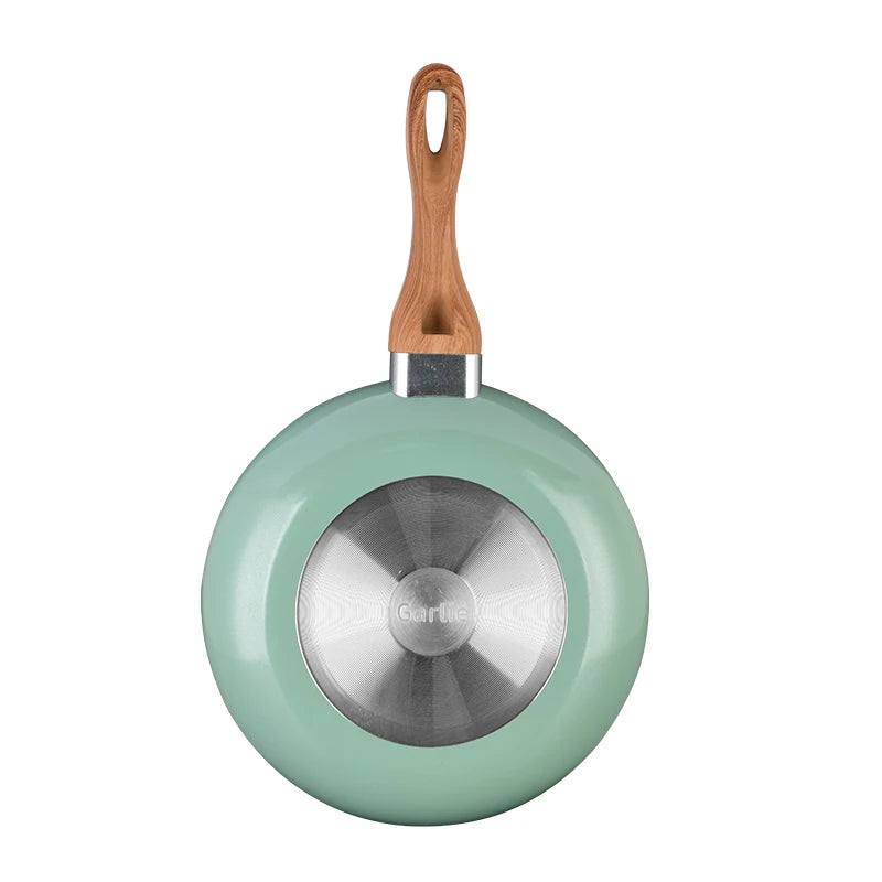 Modern Green Metal Cookware Set Sustainable Aluminum and Cast Aluminum Kitchen Utensils for Home Use for Steam Cooking l'atelier des ustensiles