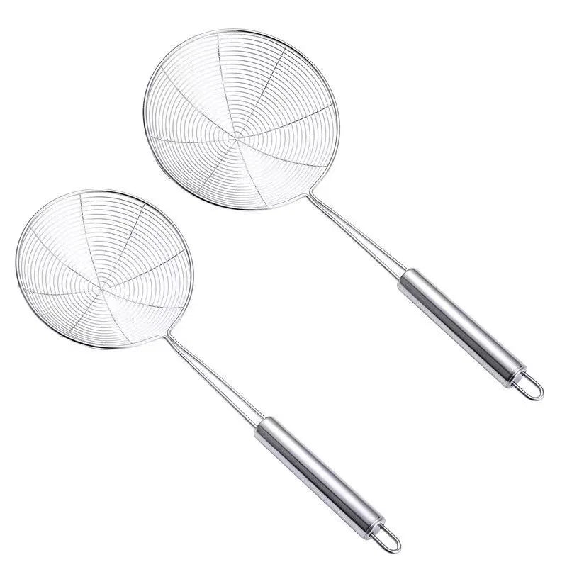 Large Stainless Steel Wire Kitchen Colander for Home Use Filters Water & Oil for Frying Noodles Dumplings Utensils Cooking l'atelier des ustensiles