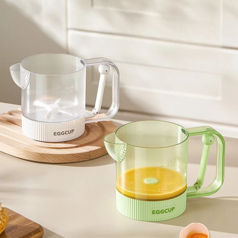 Tasse à fouetter les œufs multifonctionnelle, batteur à œufs manuel domestique pour fouetter la crème et les œufs battants, comprend un passoire l'atelier des ustensiles