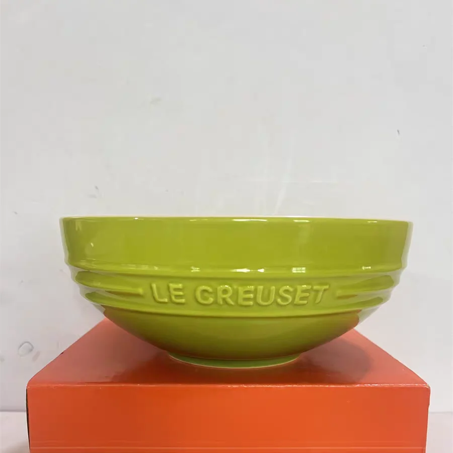 Grand bol à soupe en céramique, bol à salade, Le Creuset, usage domestique, grand bol, vaisselle de style français l'atelier des ustensiles
