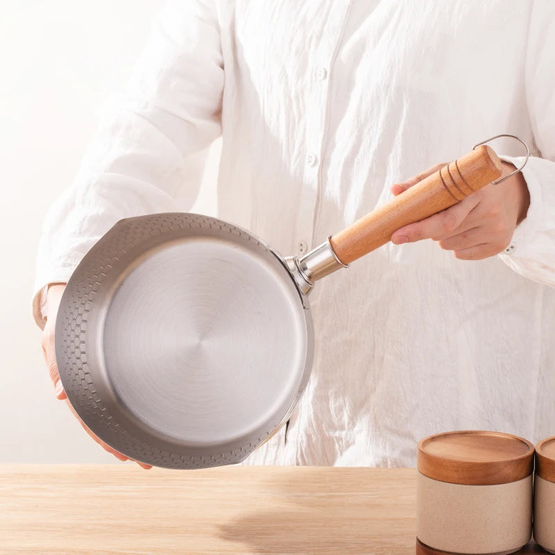 Casserole en acier inoxydable avec couvercle, manche en bois massif avec crochet, poêle à Sauce polyvalente avec bec verseur, marmite à Sauce, marmite de cuisson l'atelier des ustensiles