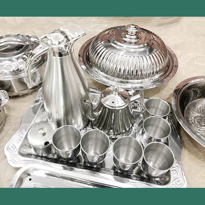 Ensemble de vaisselle de fête en acier inoxydable, 28 pièces, récipient de stockage des aliments, plateau de service alimentaire avec tasses, cuillère pour l'extérieur l'atelier des ustensiles